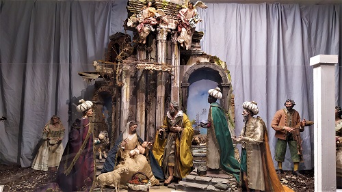  I Presepi Artistici in via Duomo a Salerno.