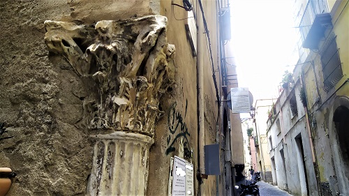  Le colonne d’epoca romana nel centro storico di Salerno: elementi da conservare e valorizzare.