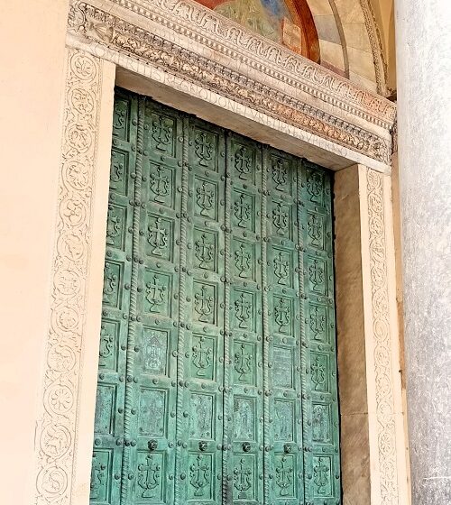  La porta “di bronzo” della Cattedrale di Salerno